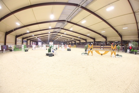 Bild: Maik Wallrafen. KroKus Reithallenbande aus Kunststoff