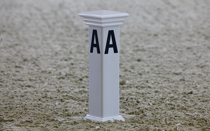 Buchstabensäule "Antik"